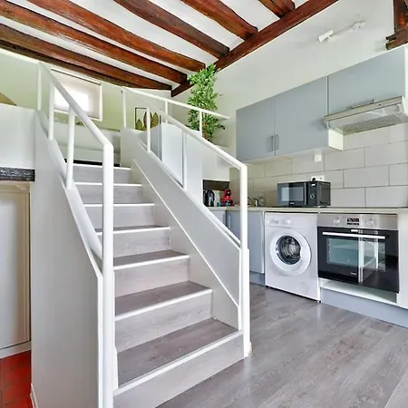 Welcome To Clara House Apartment Wissous